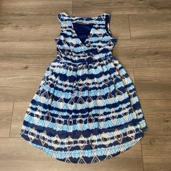 Rue 21 Aztec Print Key Hole Back Sleeveless Dress - Picture 4 of 5